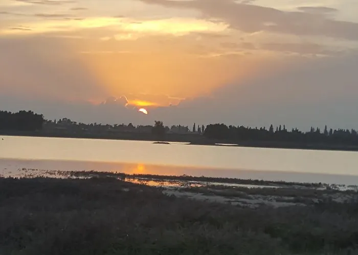 Periyiali Sunset A7 Apartment